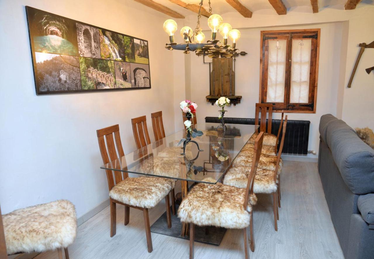 Triplex Rustico-Moderno Hasta 18 Plazas - Pobla De Lillet Διαμέρισμα La Pobla de Lillet Εξωτερικό φωτογραφία